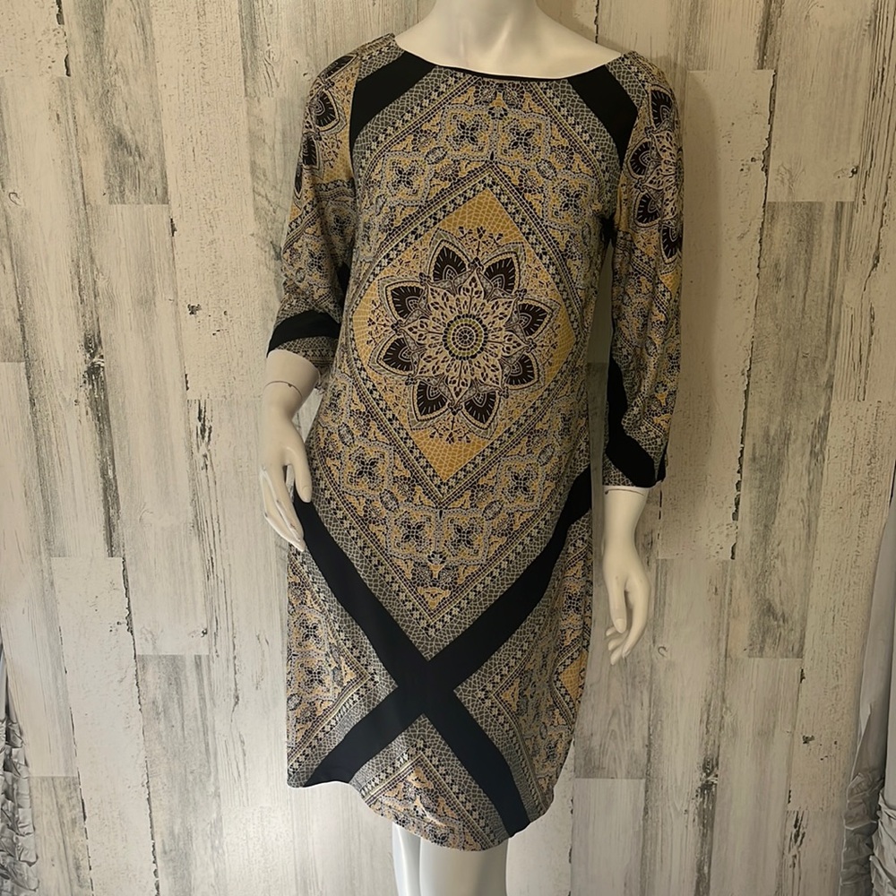 #O1 patterned long sleeve dress size 6 VALERIE BERTINELLI